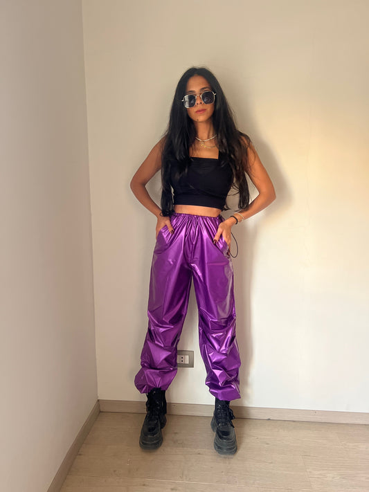 Metallic purple Leather pant.