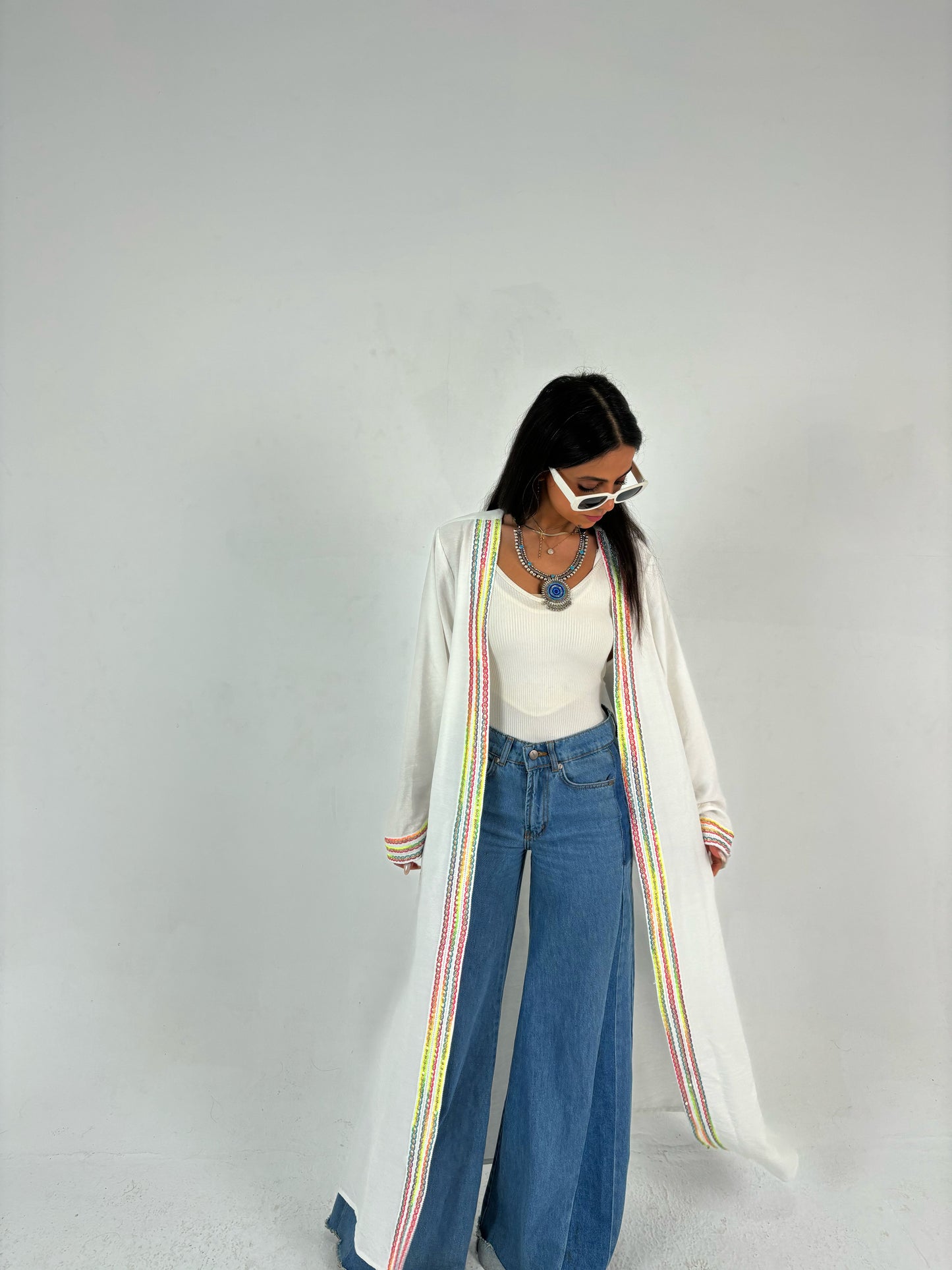 Aurora Blanc kaftan .